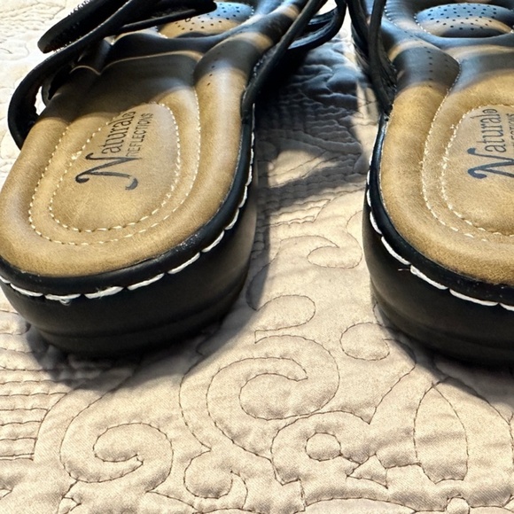 CLOSET CLEAR OUT! Natural Reflections 1" Wedge Sandals, comfy cushioned footbed! - Picture 3 of 6